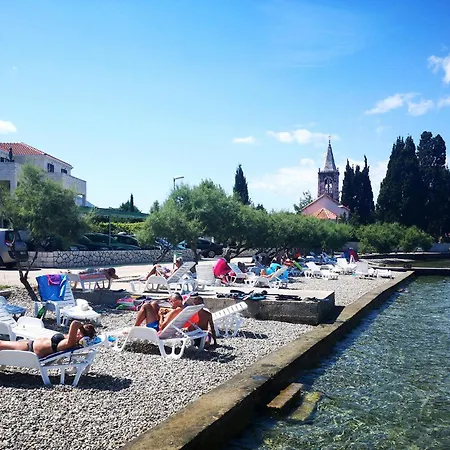 Cozy In With House Sea View Apartment