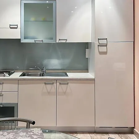Apartman Stunning In With Swimming Pool *